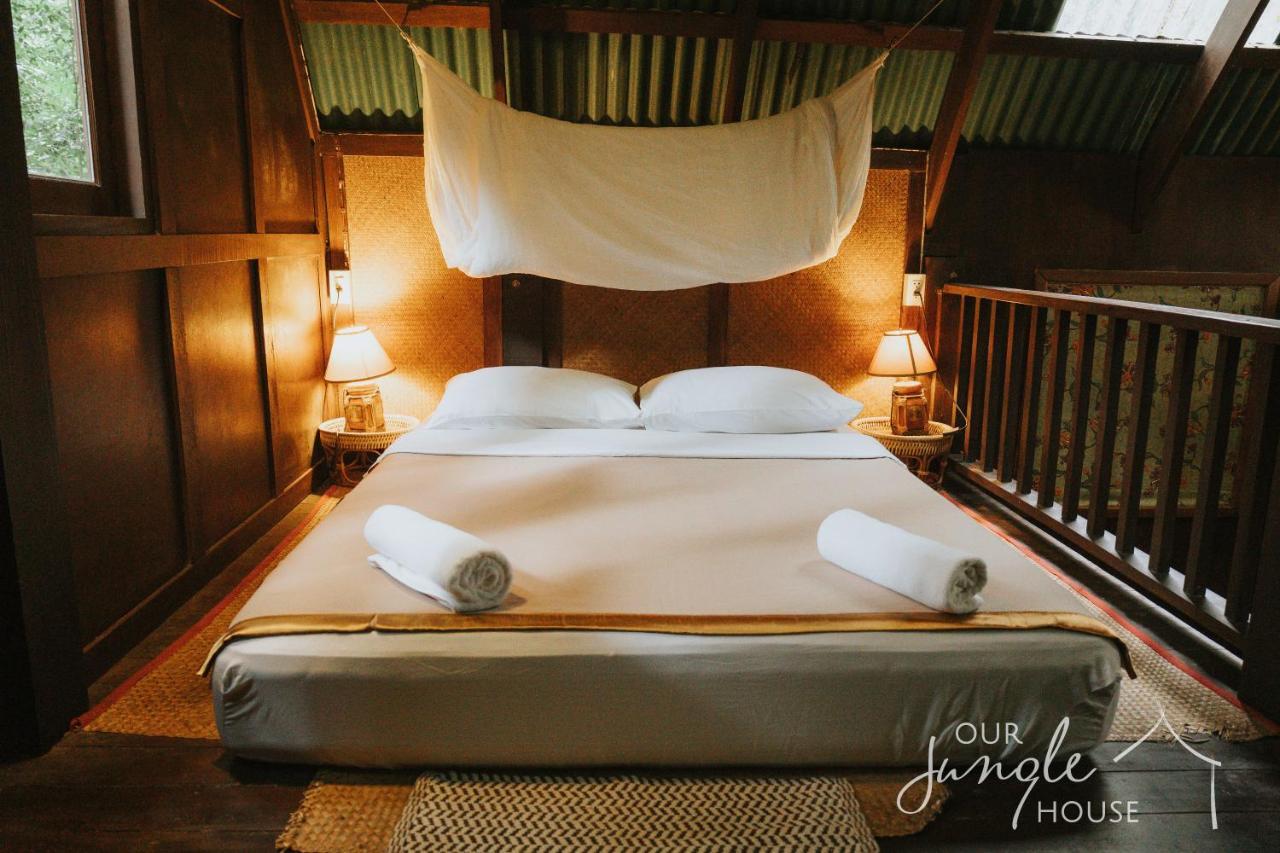 Hotel Our Jungle House Khao Sok National Park Esterno foto
