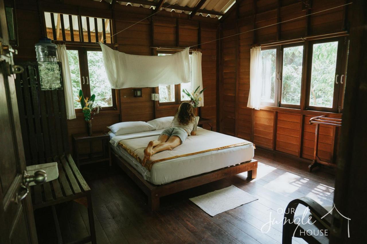 Hotel Our Jungle House Khao Sok National Park Esterno foto