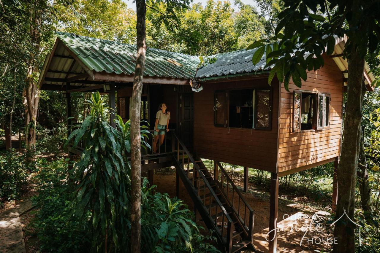 Hotel Our Jungle House Khao Sok National Park Esterno foto