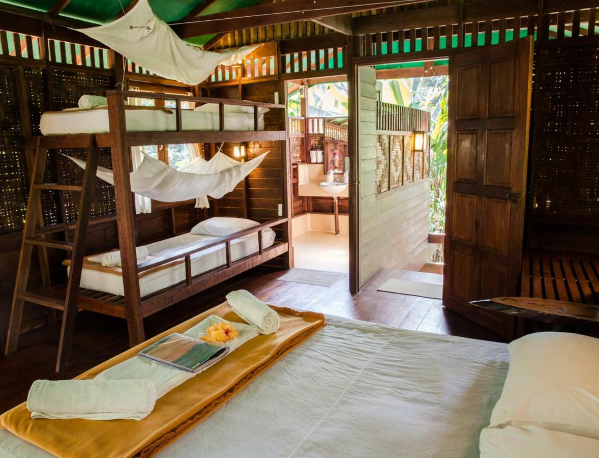 Hotel Our Jungle House Khao Sok National Park Esterno foto